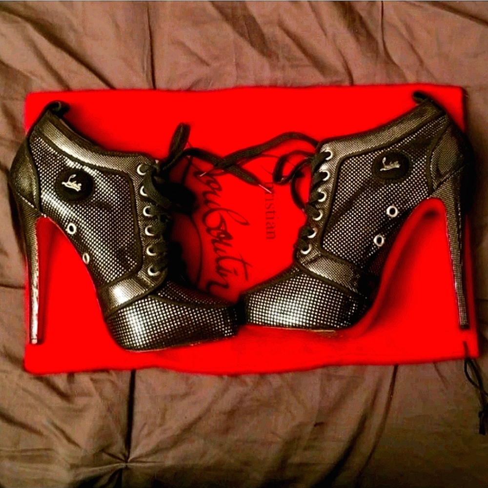 Authentic Christian Louboutin Venus Orlato Boots